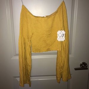 Cute off the shoulder top from Entourage